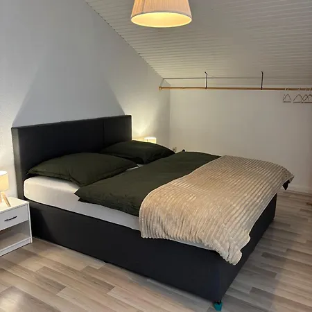 Lakehouse Nour Semesterbostad